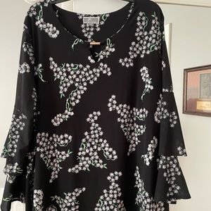 Beautiful Macy’s JM collection blouse size 3X